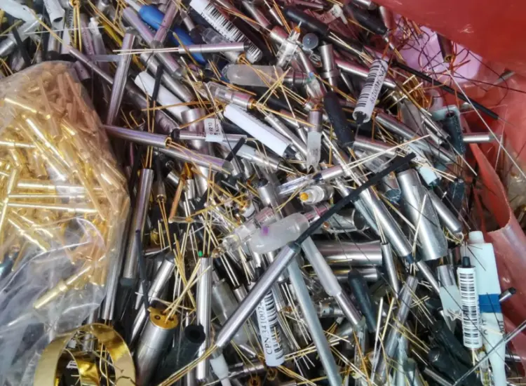 다금속 폐기물의 계단식 분리 및 회수 테스트