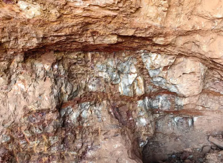 다금속 산화물 광석의 광물 가공 테스트